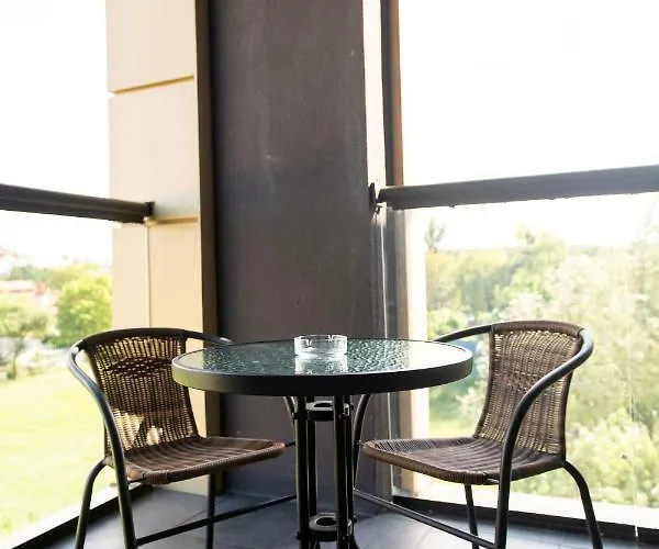 Avalonrestapartments Апартаменти *